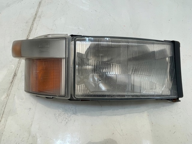 SCANIA 1732510 Правая фара в наличии Кривой Рог