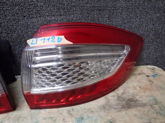 1764009 FORD Фонарь задний левый внутренний купить в Киев