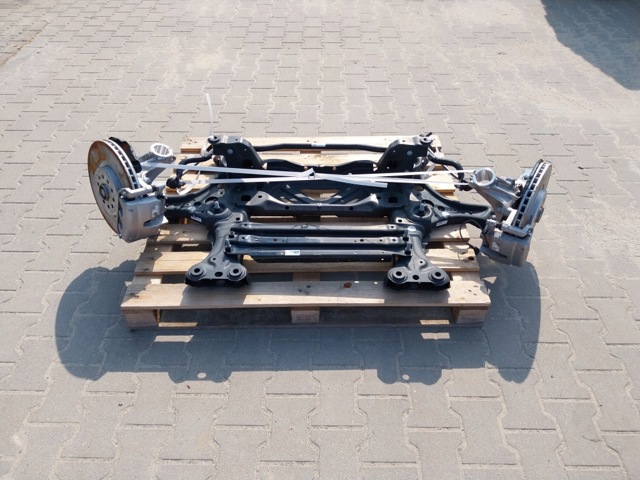 1EA199599B Кронштейн передней балки купить Черновцы