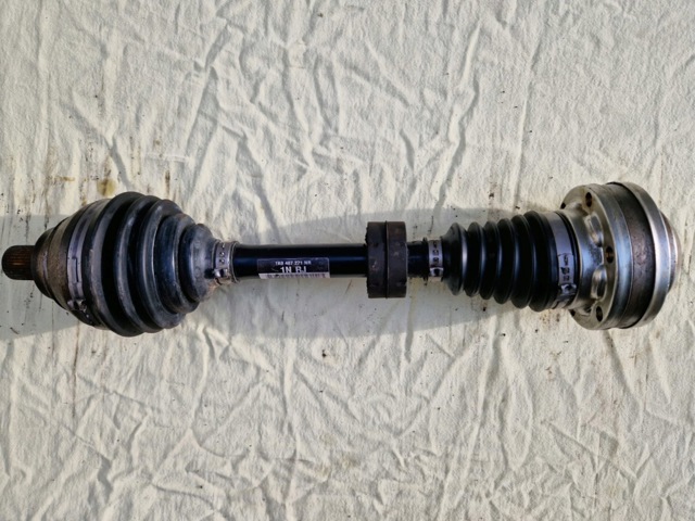 1K0407271NR VAG Левая полуось купить в Черкассы