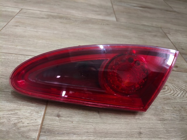 VAG 1P0945108 Фонарь задний правый внутренний в наличии Полтава