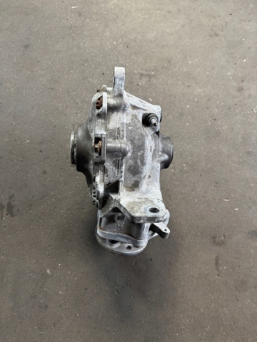 2053304207 MERCEDES Передний редуктор купить в Кривой Рог