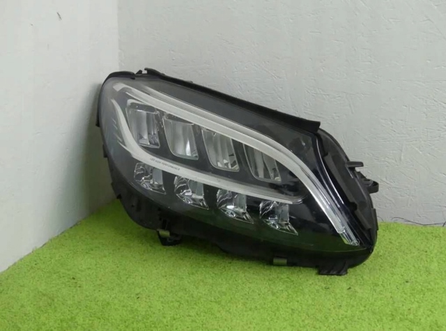 A2059068005 MERCEDES Правая фара купить в Полтава