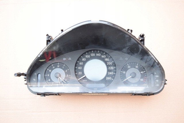 MERCEDES 2115408747 Приборная доска (щиток приборов) в наличии Житомир