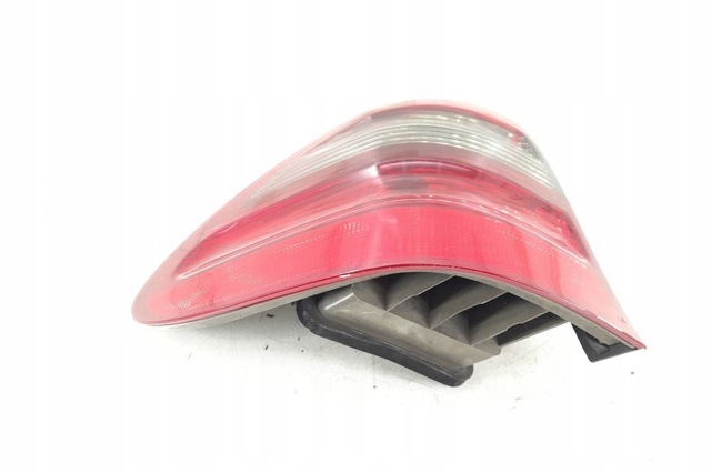 2118202764 MERCEDES Фонарь задний левый внешний купить в Львов