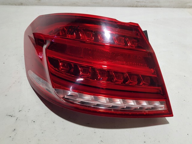 MERCEDES 2129068702 Фонарь задний левый внешний в наличии Черкассы