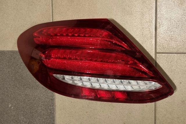2139067700 MERCEDES Фонарь задний левый купить в Кривой Рог