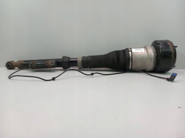 2213202213 MERCEDES Амортизатор задний правый купить в Чернигов