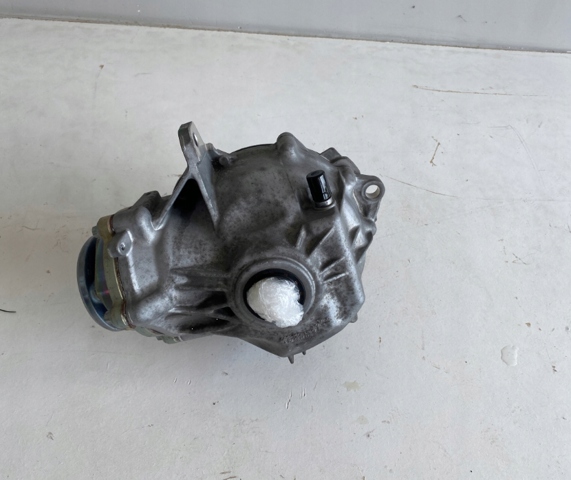MERCEDES 2213307600 Передний редуктор в наличии Житомир