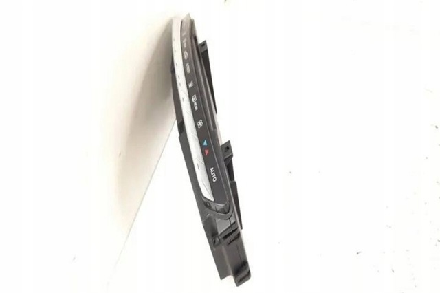 MERCEDES 2218704758 Блок кнопок центральной консоли в наличии Ужгород