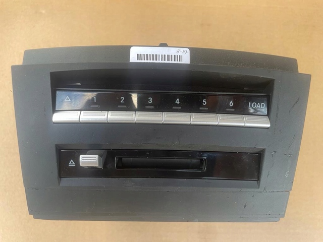 2218709287 MERCEDES Магнитола (радио AM/FM) купить в Ирпень
