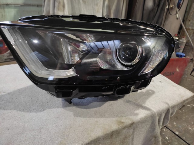 2220303 FORD Левая фара купить в Черкассы
