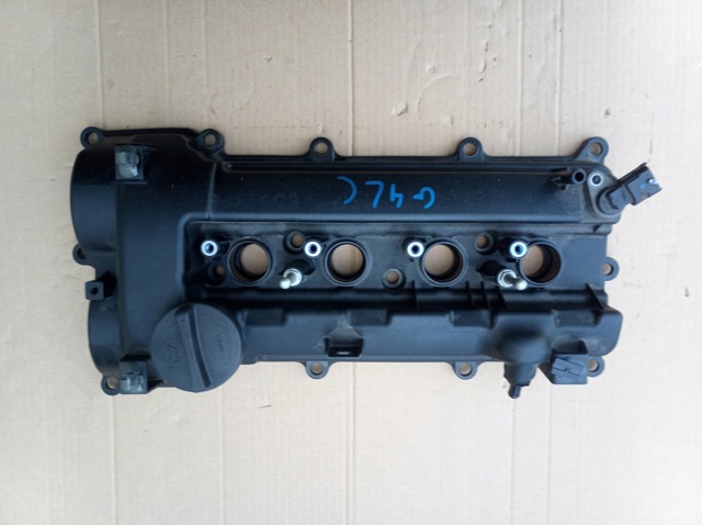 2240003100 HYUNDAI Крышка клапанная купить в Ирпень