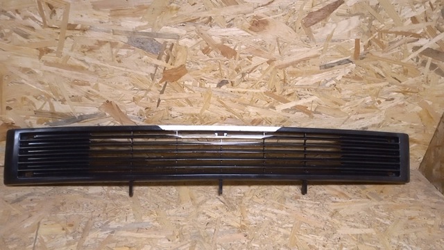 Решетка 251853663 VAG