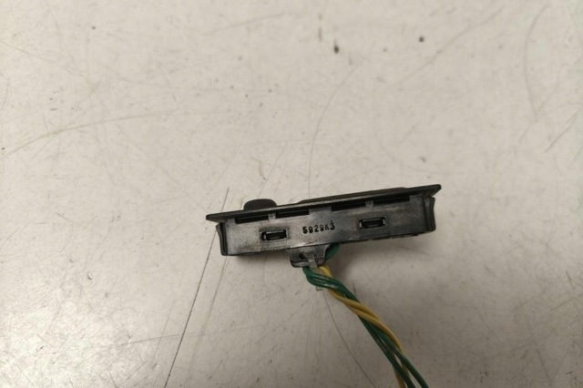 NISSAN 253804BA0A Кнопка привода замка крышки багажника (двери 3/5-й (ляды) в наличии Житомир