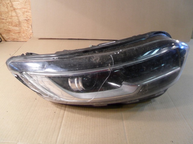 260102597R RENAULT Фара правая купить в Днепр