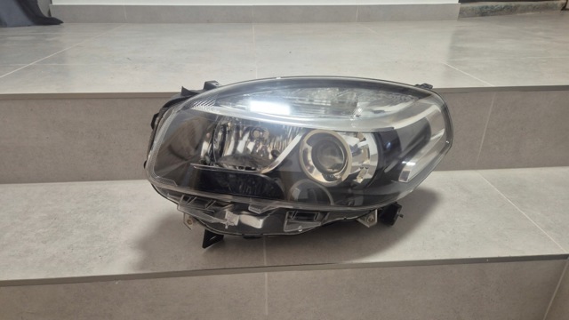 260602178R RENAULT Левая фара купить в Тернополь