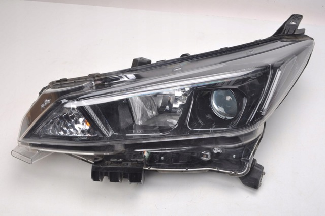 260605SJ0A NISSAN Левая фара купить в Львов