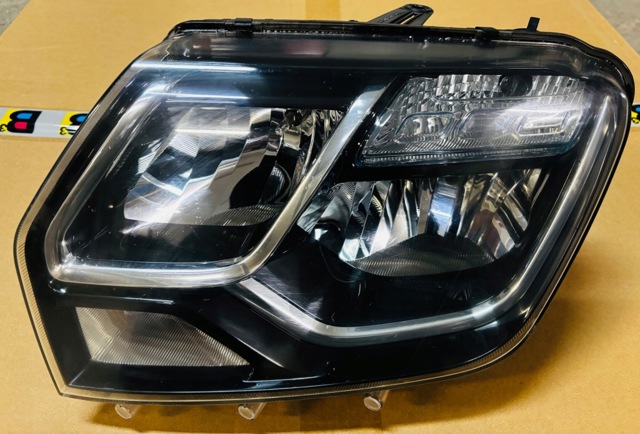 260606709R RENAULT Левая фара купить в Ровно