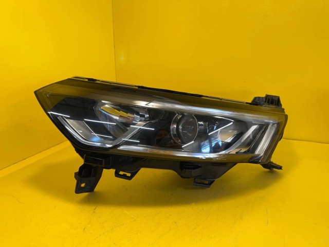 RENAULT 260607108R Левая фара в наличии Запорожье