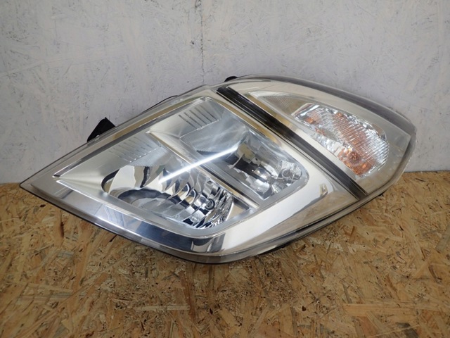 NISSAN 26060BZ50A Левая фара в наличии Ровно