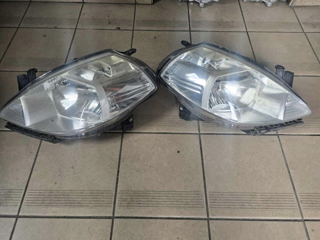 NISSAN 26060EM00A Левая фара в наличии Хмельницкий