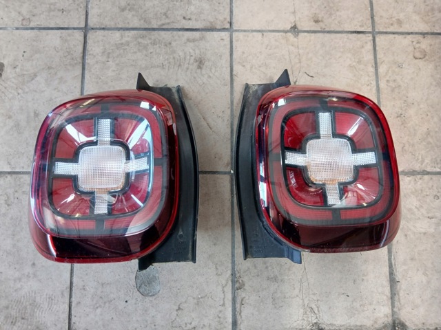 265558217R RENAULT Фонарь задний левый купить в Киев