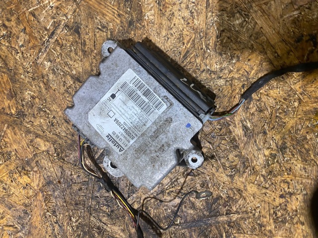 RENAULT 281159782R Магнитола (радио AM/FM) в наличии Запорожье