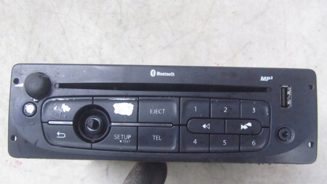 281159782R RENAULT Магнитола (радио AM/FM) купить в Кривой Рог
