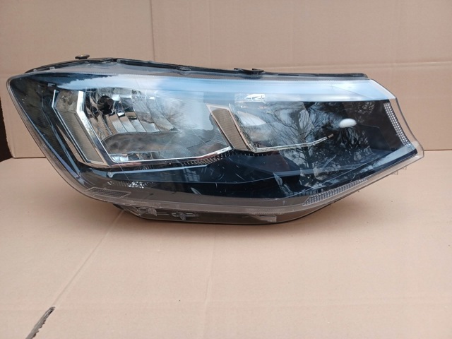 VAG 2K8941006A Фара правая в наличии Кривой Рог