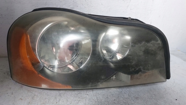 VOLVO 30678591 Правая фара в наличии Ужгород