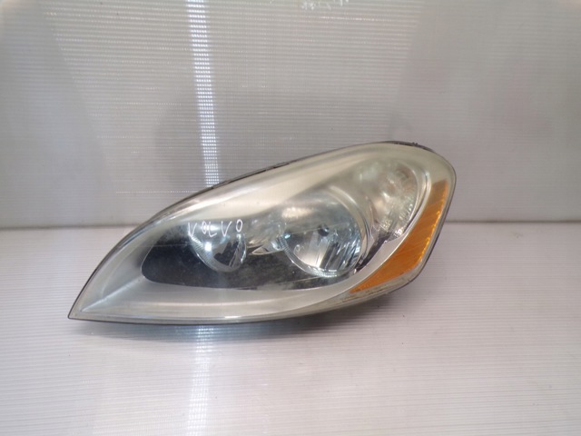 30763145 VOLVO Левая фара купить в Кривой Рог