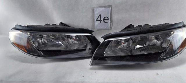 VOLVO 30796137 Левая фара в наличии Черкассы