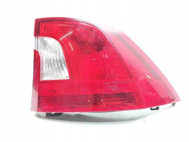 VOLVO 30796268 Фонарь задний правый внешний в наличии Житомир