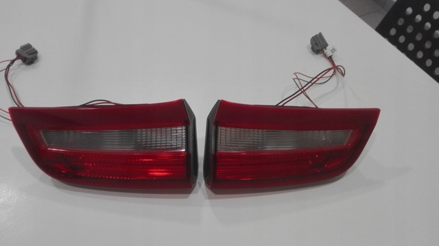 Задний левый внутренний фонарь 30796271 VOLVO