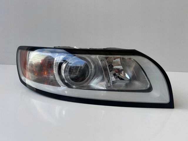 31299586 VOLVO Правая фара купить в Киев