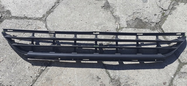 VOLVO 31323774 Решетка бампера в наличии Ужгород