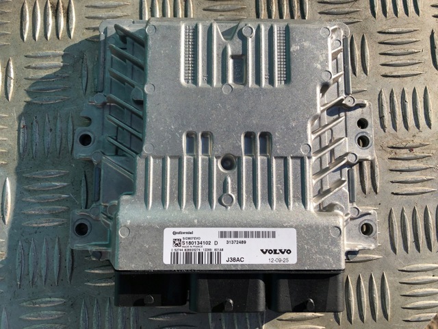 VOLVO 31372489 в наличии Полтава
