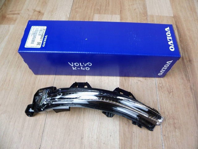 VOLVO 31498601 Указатель поворота зеркала левый в наличии Запорожье