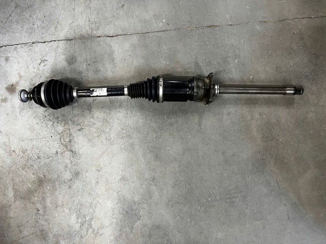 BMW 31608062094 Полуось (привод) передняя правая в наличии Запорожье