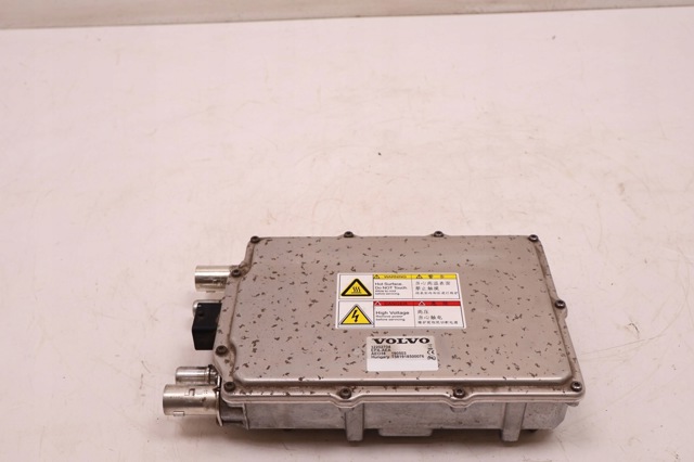 VOLVO 32202704 Аккумулятор в наличии Тернополь