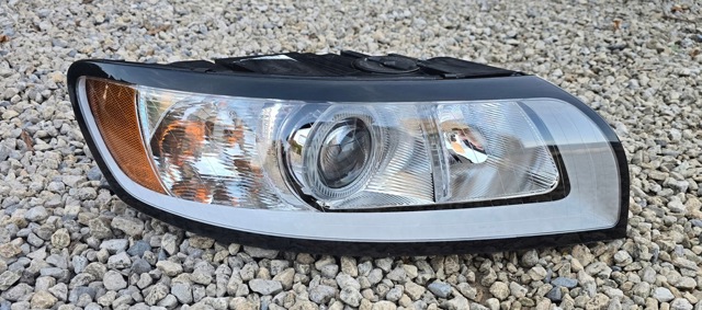 32206142 VOLVO Правая фара купить в Хмельницкий