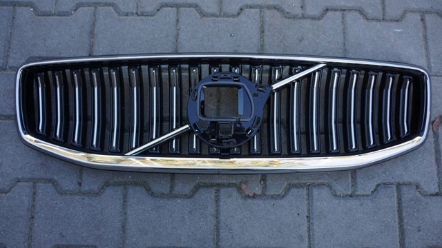 32291436 VOLVO Решетка радиатора купить в Ужгород
