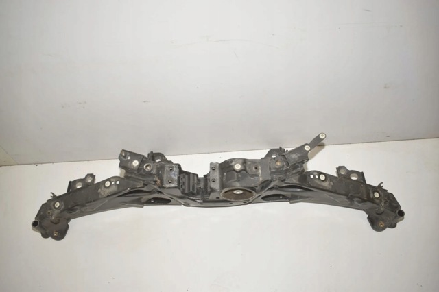 BMW 33316864561 Подрамник задний в наличии Черкассы