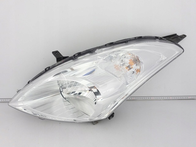 3532068L00000 SUZUKI Левая фара купить в Николаев