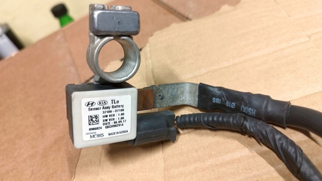 HYUNDAI 37180D7100 в наличии Ровно