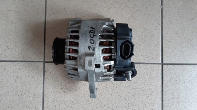 HYUNDAI 373002E110 Генератор в наличии Кривой Рог