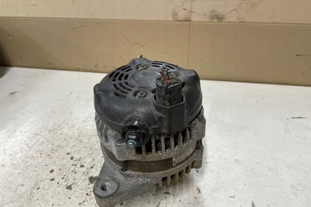 HYUNDAI 373002F200 Генератор в наличии Одесса