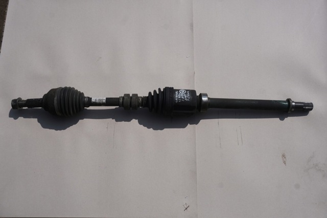 39100BB24C NISSAN Полуось (привод) передняя правая купить в Ровно