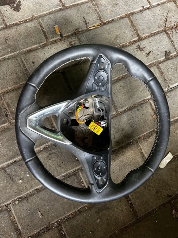 Колесо рулевое 39161773 OPEL
